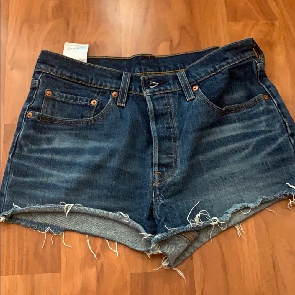 Medium wash Levi’s shorts